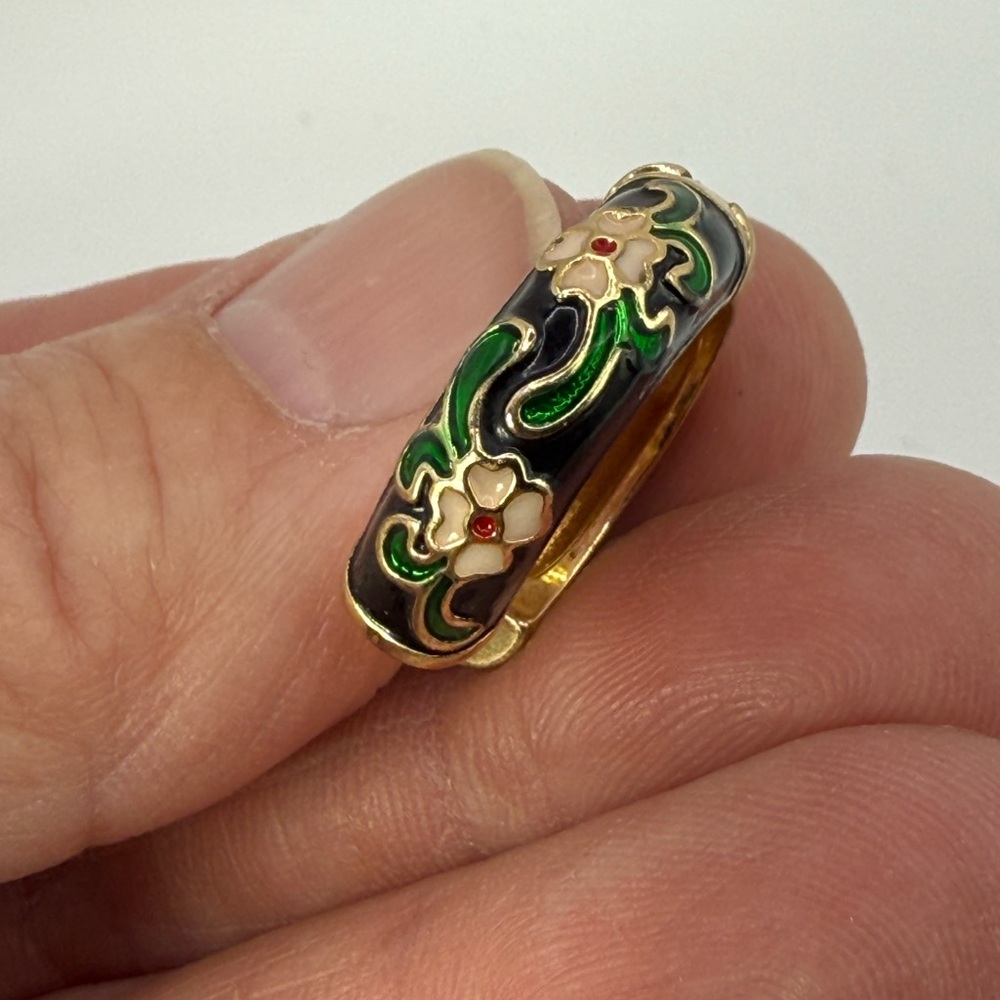 Gold‎ Floral Enamel Earrings